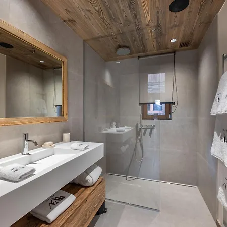 Neuf Avec Piscine Chauffee, Espace Detente, Sauna, Bain Nordique Et Salle De Cinema - Fr-1-570-57 Chalet Saint-Marcel (Savoie)